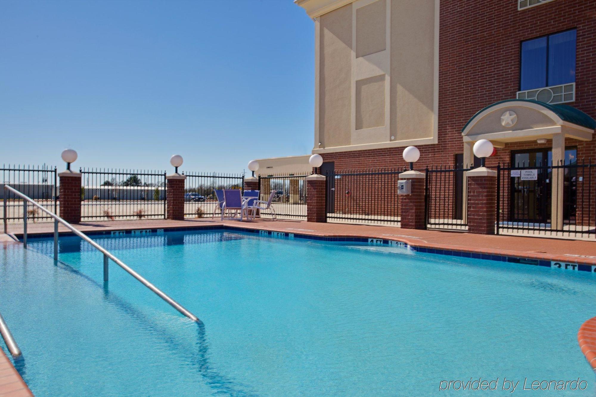 Holiday Inn Express Hotel & Suites Waller By Ihg Exteriér fotografie
